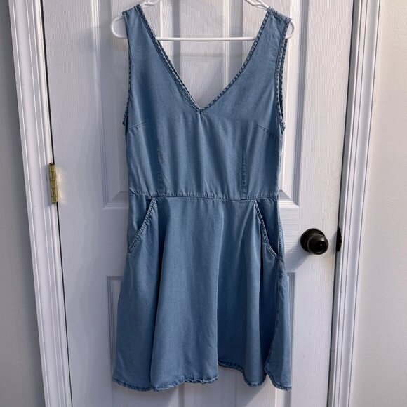 Topshop Dresses & Skirts - Topshop Denim Mini Skater Dress w/ Pockets – Light Blue – Size 8 – Nordstrom